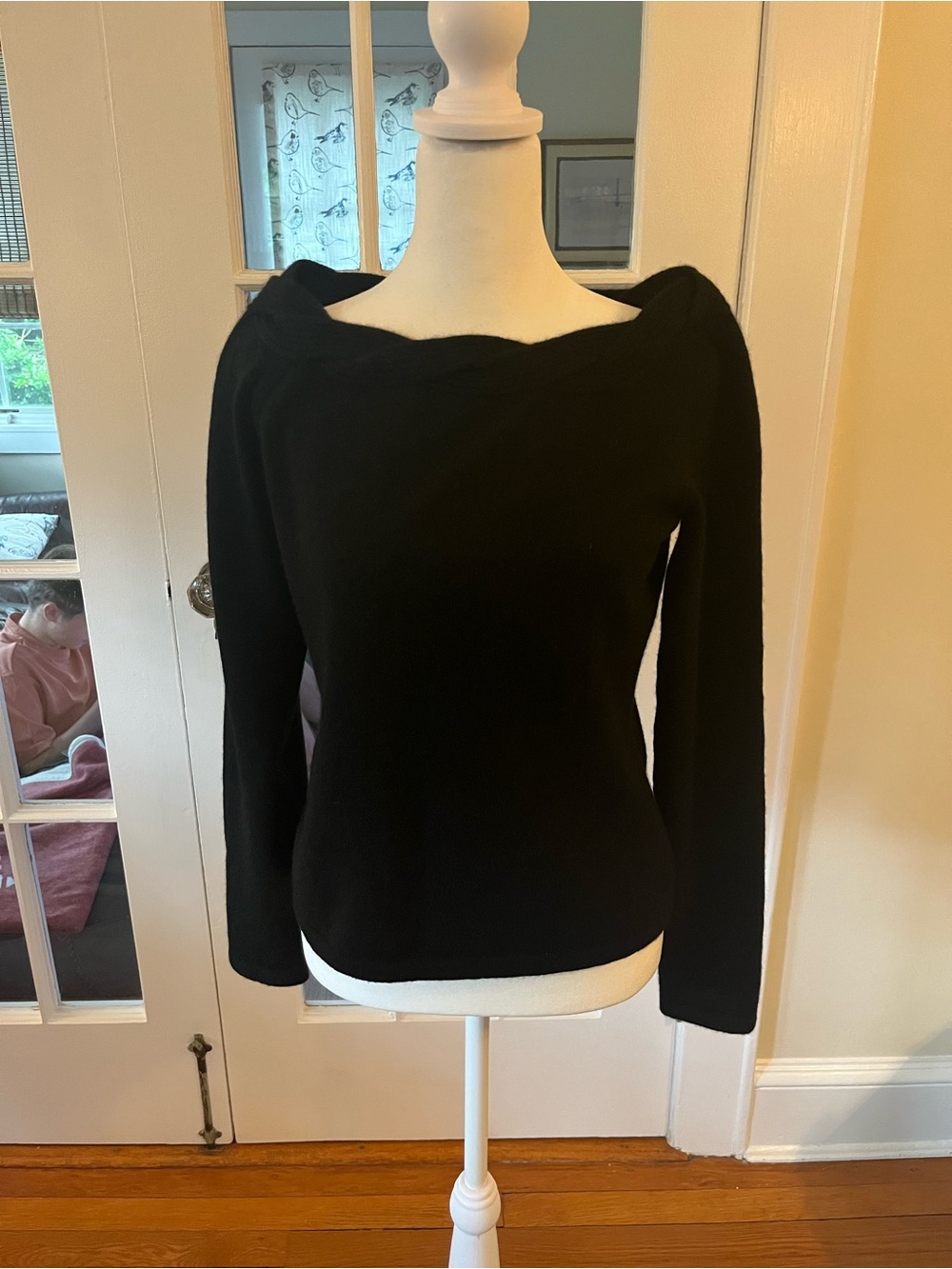 Black Cashmere Ann Taylor Long Sleeve Sweater